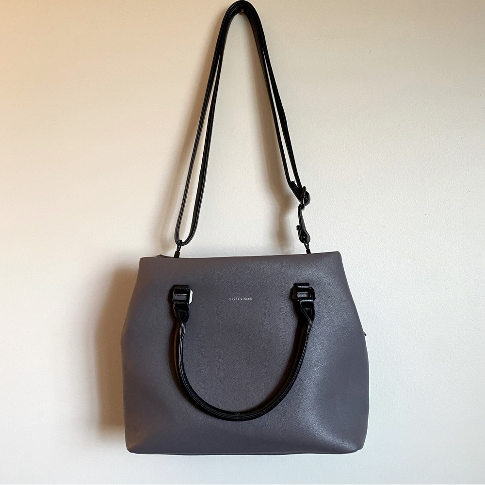 Pixie Mood. Shoulder bag. Mauve with black accents.